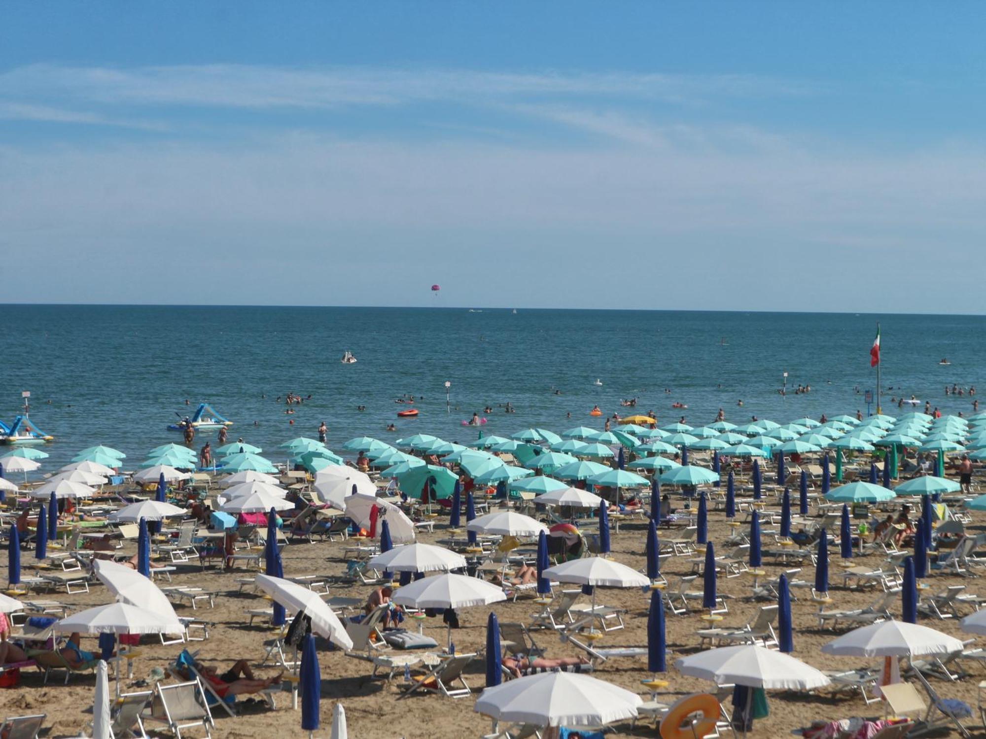 Michelangelo Beach リニャーノ・サッビアドーロ エクステリア 写真